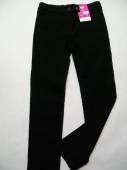 více - 1212 Nové elast.polyesterové kalhoty černé  F+F  7-8 let  v.122/128