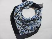 více - Šátek sv.modrý s tm.modrým leopardím vzorem   C+A   57 x 57cm