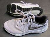 více - 1203 Lehké sportovní boty nejsv.fialové  NIKE   v.35,5