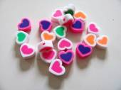 více - Korálky  FIMO srdíčka neon  1cm   20ks