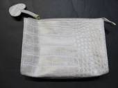 více - 3006 Jako nová omyvatelná taštička krémovo-šedá s plasickým vzorem   ESTÉE LAUDER    16 x 14 x 6cm