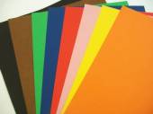více - Barevné papíry A4  8 základních barev