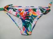 více - Plavkové kalhotky barevně květované  v.36