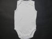 více - 2710 Nenošené tílkové body bílé  MOTHERCARE   6-9m