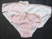 více - 2904    3 x nenošené spodní kalhotky sv.růžovo-bílé   PRIMARK   3-4 roky  v.98/104