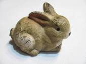 více - Polyresin zajíček   dl.8cm